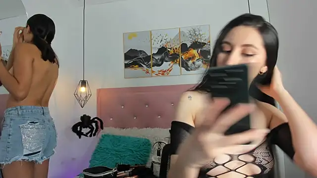 kiara and christy online show from October 2025 12:17:01 PM