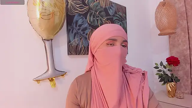 Snapshot of _alishaa_c chatting on October 2025 08:02:02 PM alishaa c online show from October 2025 08:02:02 PM