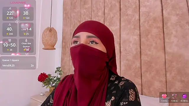 Snapshot of _alishaa_c chatting on November 2025 02:01:01 AM alishaa c online show from November 2025 02:01:01 AM