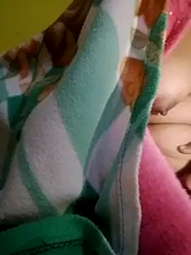 Snapshot of CUT_MOM chatting on December 2025 06:23:01 PM CUT MOM online show from December 2025 06:23:01 PM