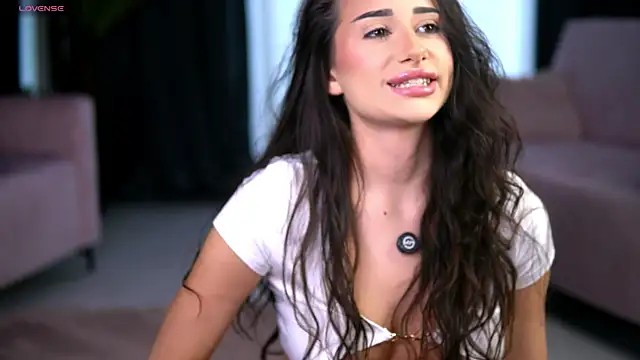 Snapshot of AlishaSkye chatting on November 2025 04:44:02 AM AlishaSkye online show from November 2025 04:44:02 AM