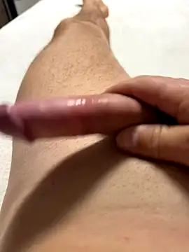 Snapshot of GiNo_93 chatting on October 2025 06:45:01 AM GiNo 93 online show from October 2025 06:45:01 AM