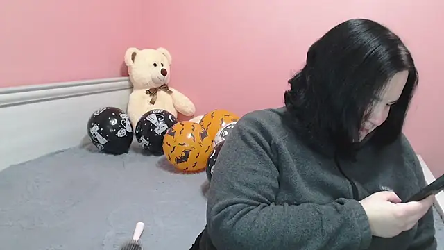  alexandra ray  online show from October 2025 07:49:02 AM