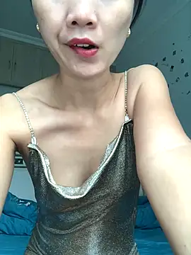 Snapshot of Mile-m chatting on October 2025 02:23:02 AM Mile-m online show from October 2025 02:23:02 AM