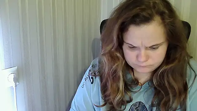 HarmonyKarera online show from November 2025 06:23:02 PM