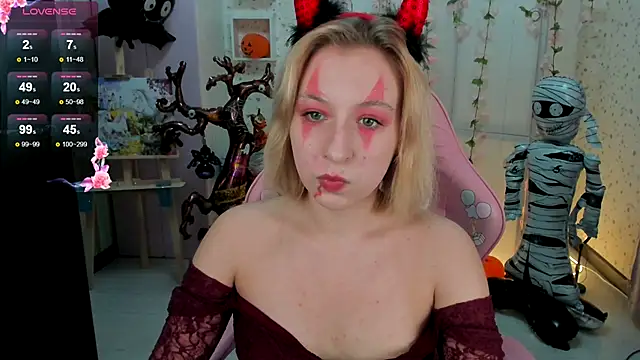 Snapshot of Emma_Garcias chatting on October 2025 12:06:01 PM Emma Garcias online show from October 2025 12:06:01 PM