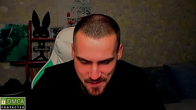 Snapshot of Iveraan chatting on October 2025 02:18:01 PM Iveraan online show from October 2025 02:18:01 PM