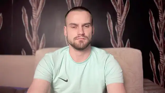 Snapshot of Iveraan chatting on October 2025 05:02:02 PM Iveraan online show from October 2025 05:02:02 PM