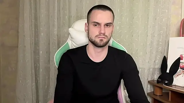 Snapshot of Iveraan chatting on October 2025 06:59:01 PM Iveraan online show from October 2025 06:59:01 PM