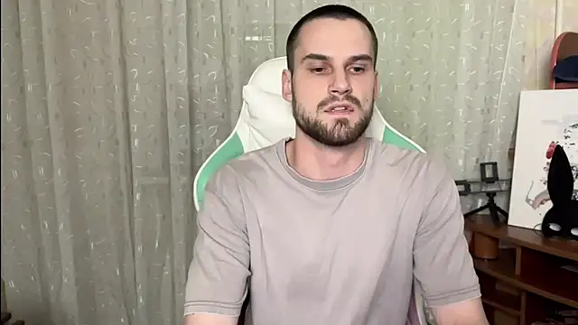 Snapshot of Iveraan chatting on October 2025 07:15:01 PM Iveraan online show from October 2025 07:15:01 PM