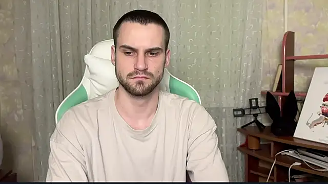 Snapshot of Iveraan chatting on November 2025 06:52:02 PM Iveraan online show from November 2025 06:52:02 PM