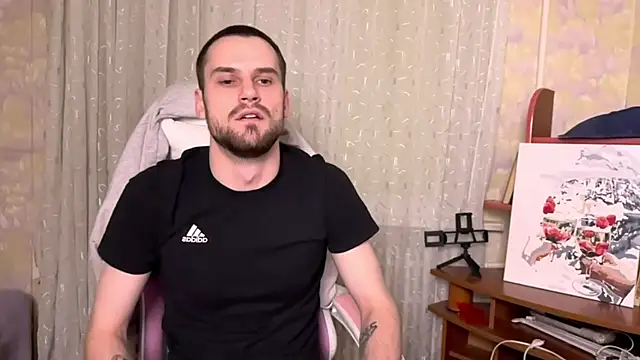 Snapshot of Iveraan chatting on November 2025 07:32:02 PM Iveraan online show from November 2025 07:32:02 PM