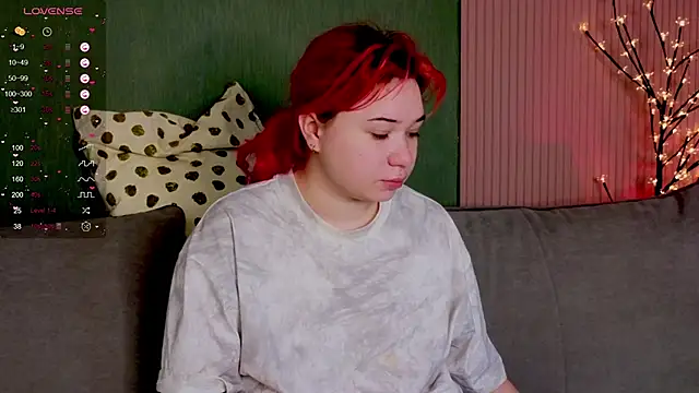 Snapshot of Klee_Love chatting on November 2025 04:21:01 AM Klee Love online show from November 2025 04:21:01 AM