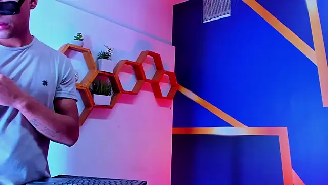 Snapshot of Play_boys_Hot2 chatting on October 2025 12:04:02 PM Play boys Hot2 online show from October 2025 12:04:02 PM