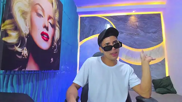 Snapshot of Play_boys_Hot2 chatting on October 2025 01:15:02 PM Play boys Hot2 online show from October 2025 01:15:02 PM