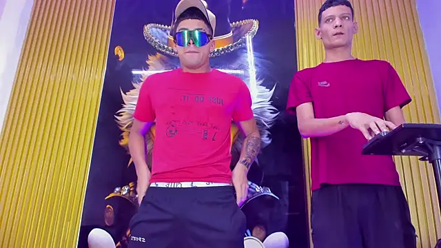 Snapshot of Play_boys_Hot2 chatting on November 2025 03:38:01 AM Play boys Hot2 online show from November 2025 03:38:01 AM