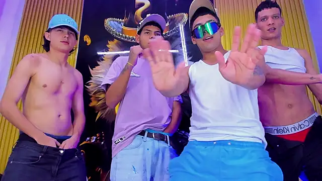 Snapshot of Play_boys_Hot2 chatting on November 2025 04:10:02 AM Play boys Hot2 online show from November 2025 04:10:02 AM