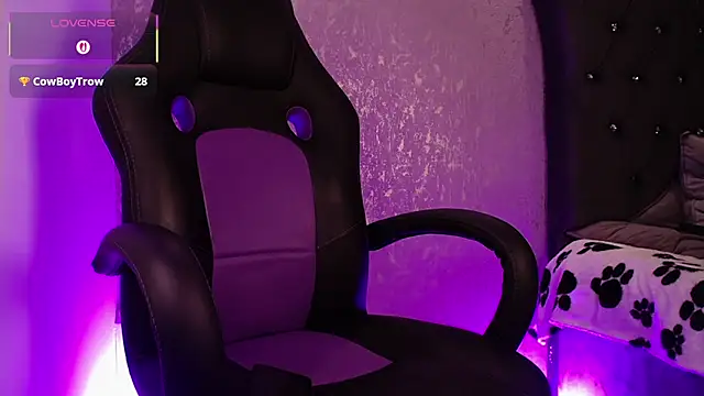 Snapshot of MateoMitchell chatting on November 2025 10:03:01 AM MateoMitchell online show from November 2025 10:03:01 AM