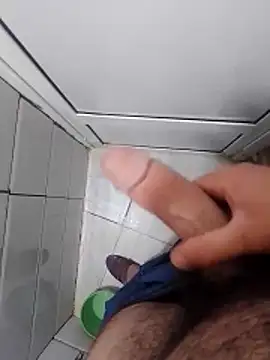 Iuhggikk online show from November 2025 11:04:02 PM