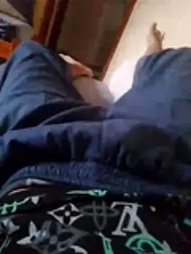 Iuhggikk online show from November 2025 12:39:02 PM