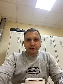 Snapshot of Mahrovmaxim chatting on October 2025 06:11:02 AM Mahrovmaxim online show from October 2025 06:11:02 AM