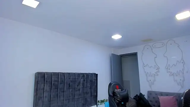 kate cortes online show from November 2025 12:04:02 PM