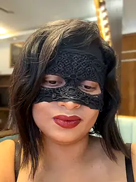 elza laana online show from November 2025 04:47:02 AM