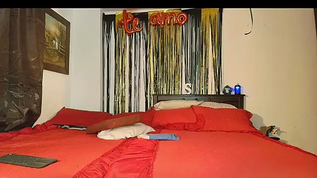 Snapshot of Charlotte_Richardson chatting on November 2025 02:21:01 AM Charlotte Richardson online show from November 2025 02:21:01 AM