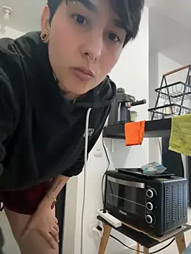 Snapshot of DaisyEmily chatting on November 2025 10:09:01 PM DaisyEmily online show from November 2025 10:09:01 PM