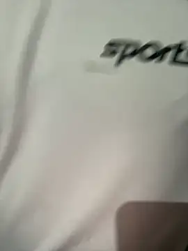 Snapshot of Wuza-H chatting on November 2025 08:19:01 PM Wuza-H online show from November 2025 08:19:01 PM