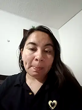 Hatria Nuu online show from October 2025 01:36:02 AM