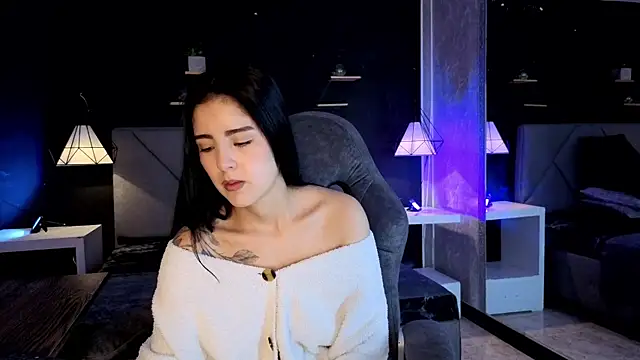 giapearl25 online show from November 2025 12:59:01 PM