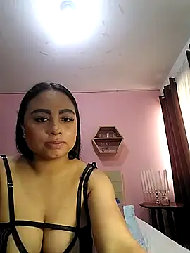 Alice-bolton- online show from October 2025 04:30:02 PM