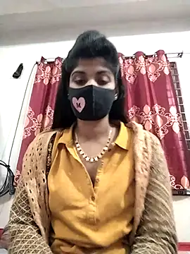 Snapshot of Queen-Any chatting on December 2025 06:14:01 PM Queen-Any online show from December 2025 06:14:01 PM