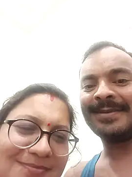 Snapshot of Couple_hardfucking chatting on October 2025 01:22:02 PM Couple hardfucking online show from October 2025 01:22:02 PM