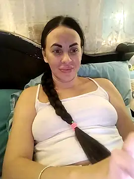 Snapshot of Stefaniyaxq chatting on October 2025 08:53:02 PM Stefaniyaxq online show from October 2025 08:53:02 PM