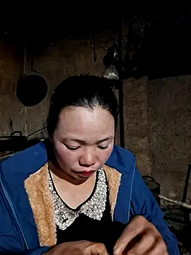 miomio-12 online show from November 2025 12:05:02 PM