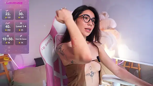 Snapshot of YokoKoko_ chatting on November 2025 05:50:02 AM YokoKoko online show from November 2025 05:50:02 AM