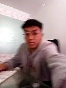 Snapshot of EithanFuckboys chatting on October 2025 10:21:01 PM EithanFuckboys online show from October 2025 10:21:01 PM