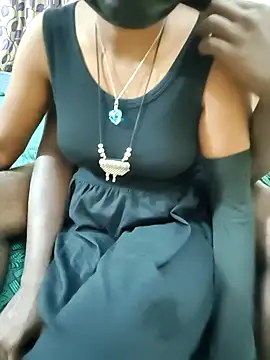 Snapshot of Chennai-couples chatting on October 2025 08:21:02 PM Chennai-couples online show from October 2025 08:21:02 PM