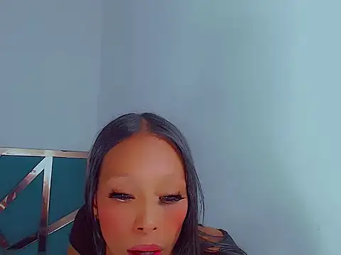 Snapshot of monserrath_bitch_naughty chatting on November 2025 04:44:02 AM monserrath bitch naughty online show from November 2025 04:44:02 AM