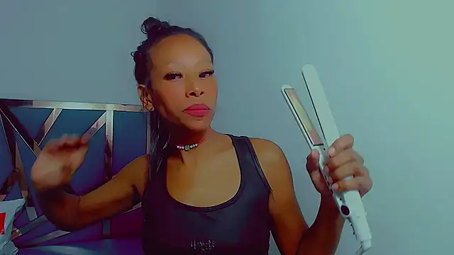 Snapshot of monserrath_bitch_naughty chatting on November 2025 04:23:02 AM monserrath bitch naughty online show from November 2025 04:23:02 AM