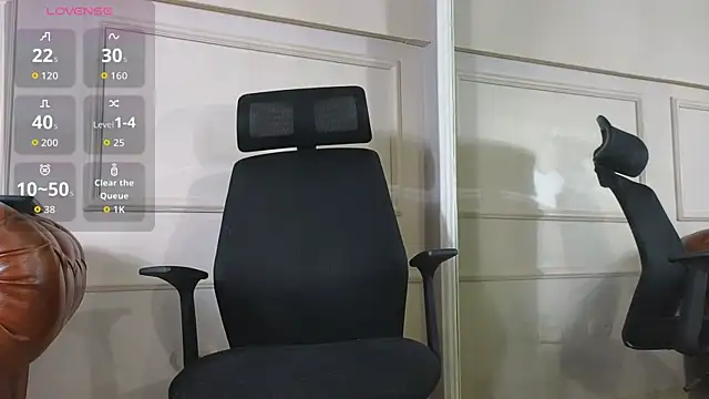 DereckWolf  online show from November 2025 11:32:01 AM