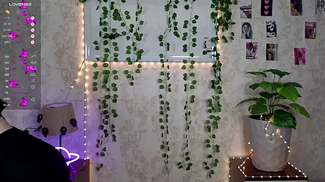 JeeringTickler online show from November 2025 06:07:02 PM