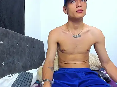 Snapshot of dylan_navas chatting on November 2025 02:11:01 AM dylan navas online show from November 2025 02:11:01 AM