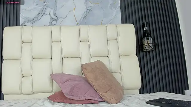 antonelasc online show from October 2025 08:09:02 PM