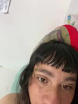 Snapshot of gatitaplop chatting on November 2025 03:21:02 AM gatitaplop online show from November 2025 03:21:02 AM