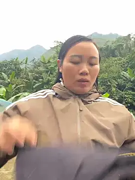 Snapshot of Pii_x chatting on November 2025 01:04:02 AM Pii x online show from November 2025 01:04:02 AM