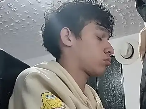 Snapshot of kristof1020 chatting on November 2025 12:13:01 AM kristof1020 online show from November 2025 12:13:01 AM