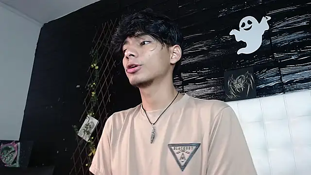 Snapshot of tyler_wolf1_ chatting on October 2025 12:27:01 PM tyler wolf1 online show from October 2025 12:27:01 PM